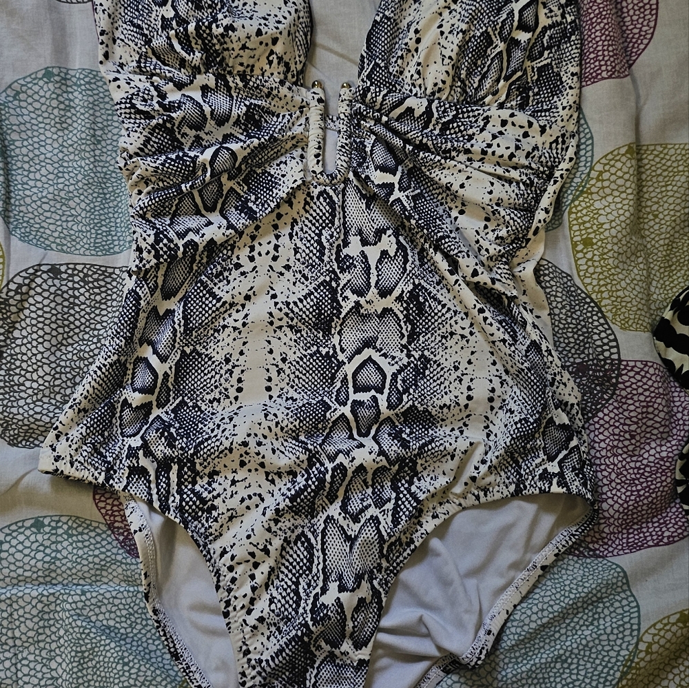 Heidi klein swimsuit S